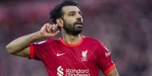 الاسطورة يحـ.ـذر محمد صلاح : إيـ.ـاك والانتقال إلى ريال مدريد او برشلونة